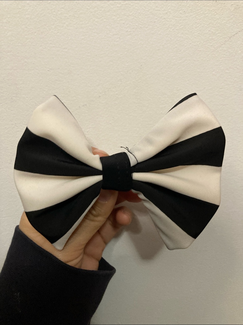Costume dance Black & White Striped Sequin One-Piece with Bow - Picture 2 of 2